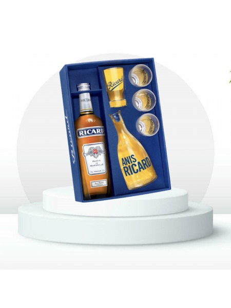 Coffret collector Ricard. 1 bouteille-4 verres- 1 carafe